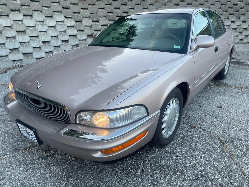 1998 Buick Park Avenue - Image 6 of 31