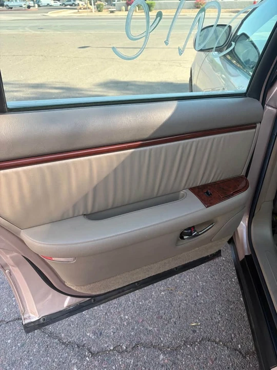 1998 Buick Park Avenue - Image 10 of 16