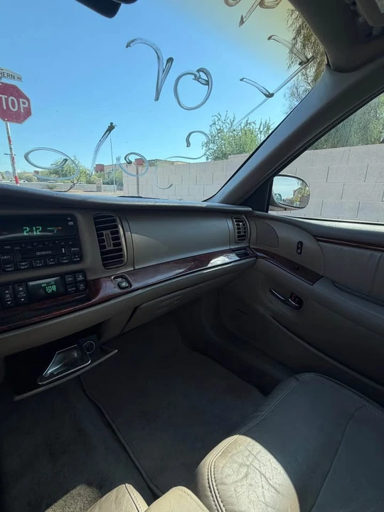 1998 Buick Park Avenue - Image 2 of 16