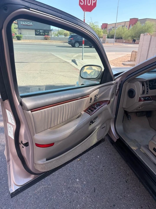 1998 Buick Park Avenue - Image 9 of 16