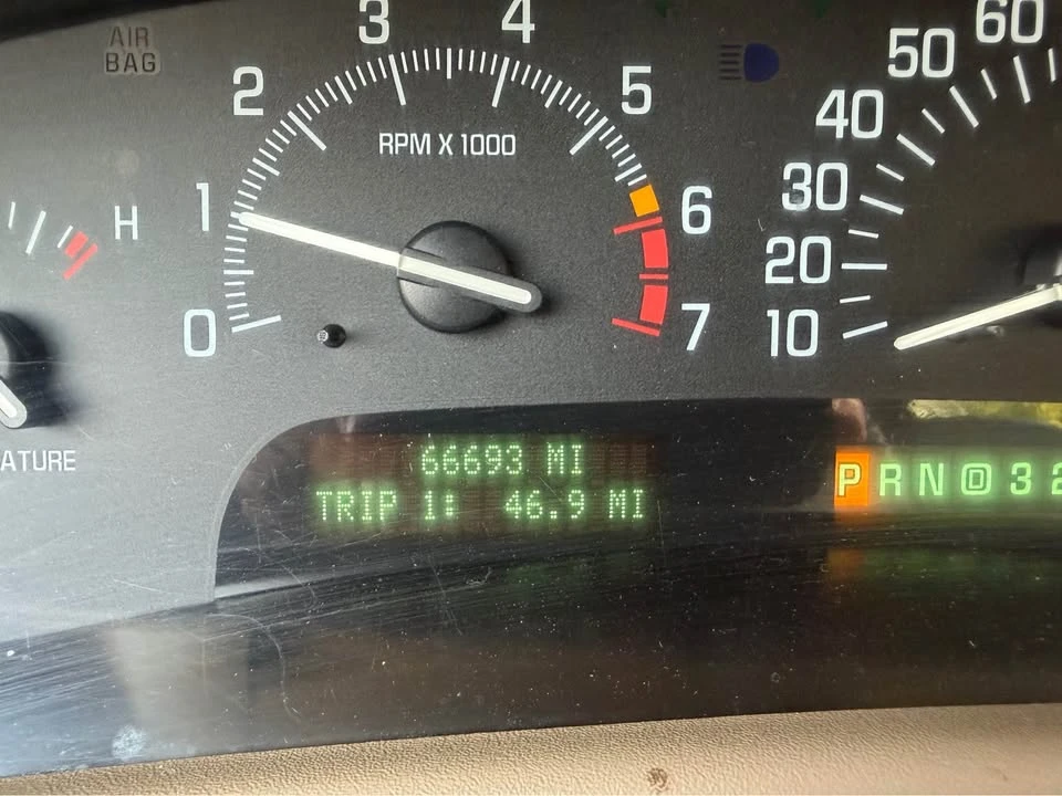 1998 Buick Park Avenue - Image 5 of 16