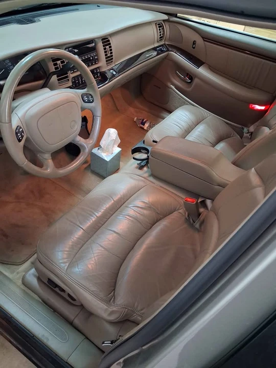 1998 Buick Park Avenue - Image 3 of 7