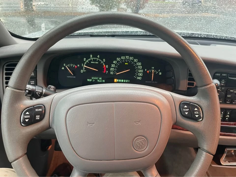 1998 Buick Park Avenue - Image 15 of 16