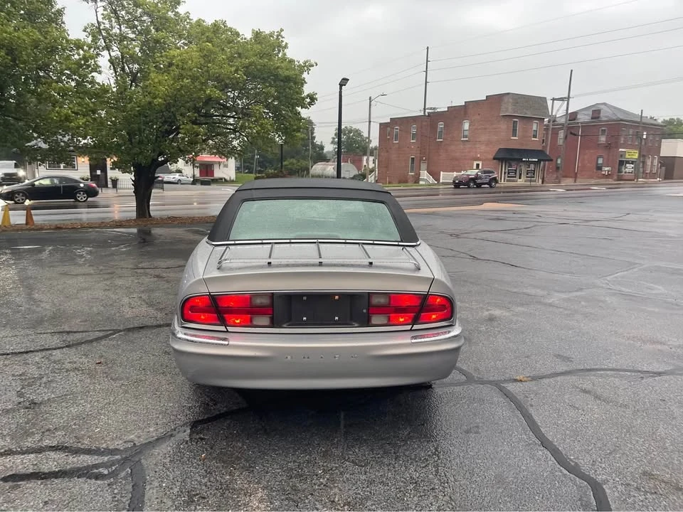 1998 Buick Park Avenue - Image 4 of 16