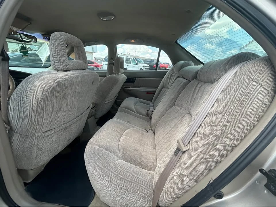 1998 Buick Regal - Image 10 of 12