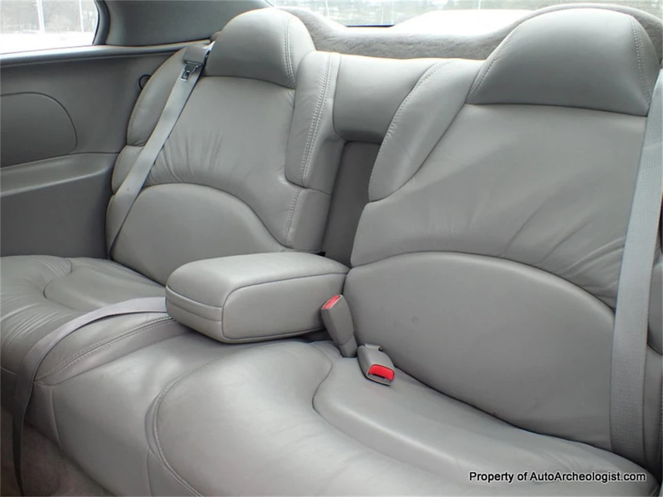 1998 Buick Riviera 8th Gen - Image 11 of 24