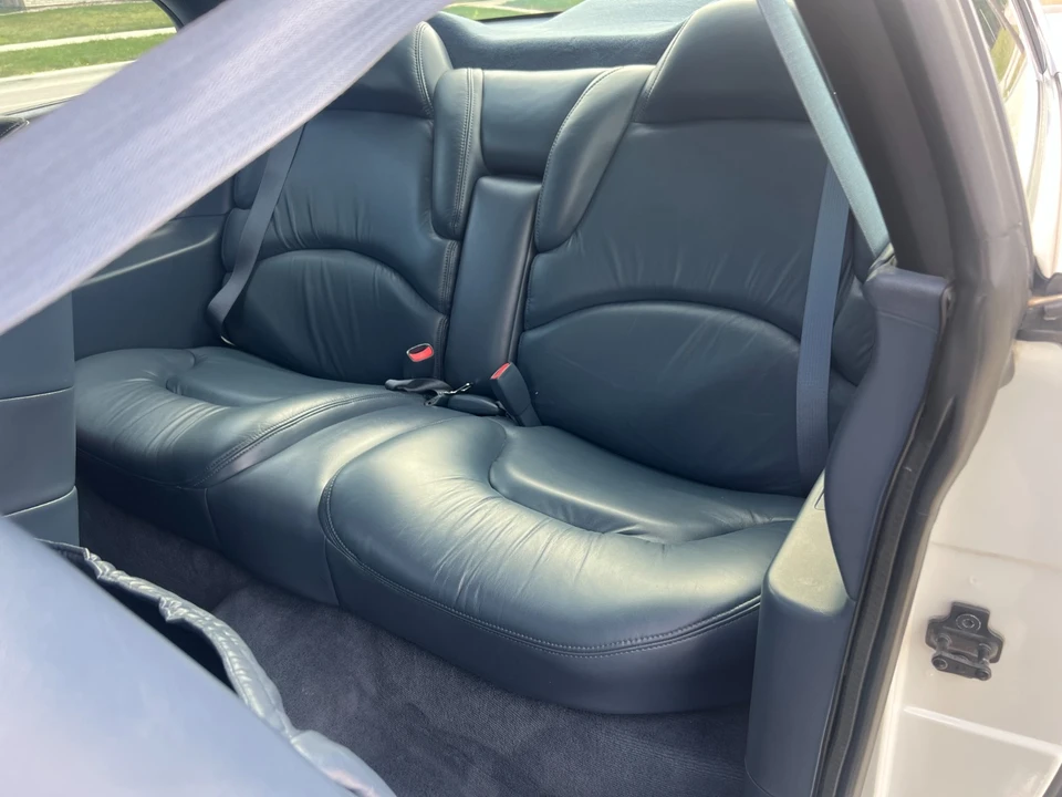 1998 Buick Riviera 8th Gen - Image 16 of 30