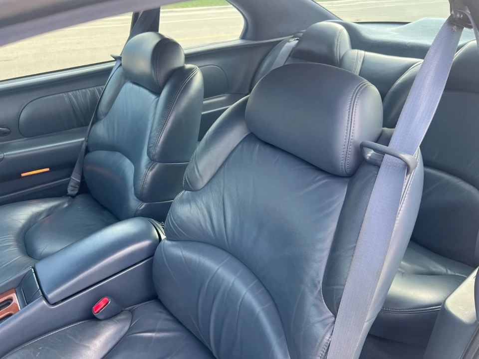 1998 Buick Riviera 8th Gen - Image 17 of 30