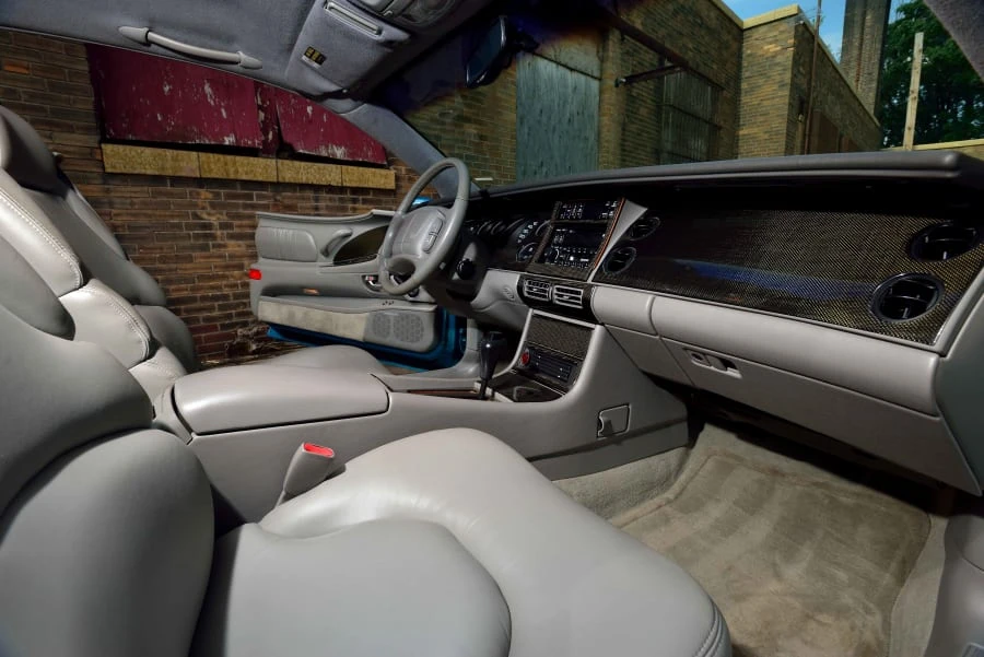 1998 Buick Riviera 8th Gen - Image 5 of 12