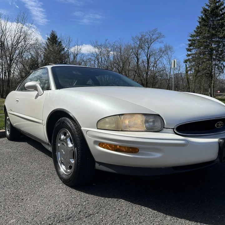 1998 Buick Riviera 8th Gen - Image 12 of 12