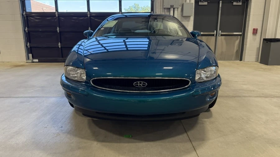 1998 Buick Riviera 8th Gen - Image 3 of 5