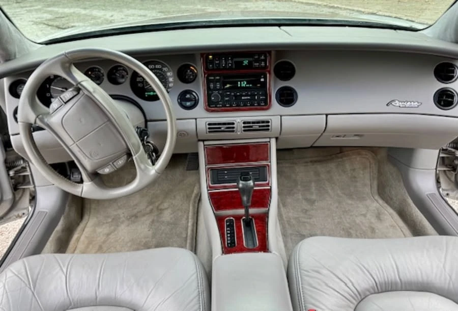 1998 Buick Riviera 8th Gen - Image 5 of 24