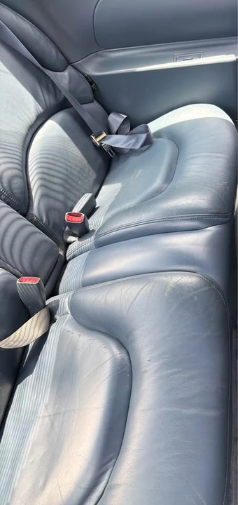 1998 Buick Riviera 8th Gen - Image 4 of 17