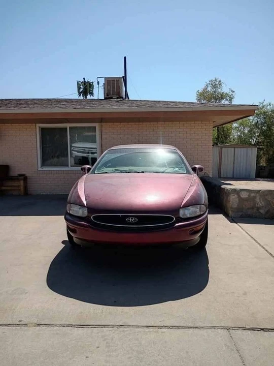 1998 Buick Riviera 8th Gen - Image 2 of 2