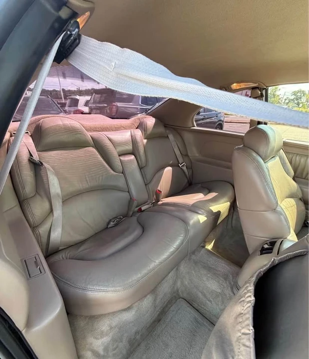1998 Buick Riviera 8th Gen - Image 11 of 19