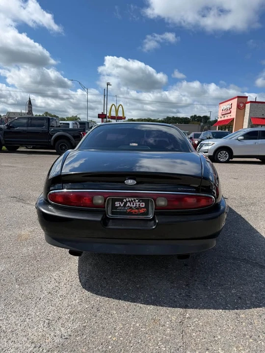 1998 Buick Riviera 8th Gen - Image 5 of 19