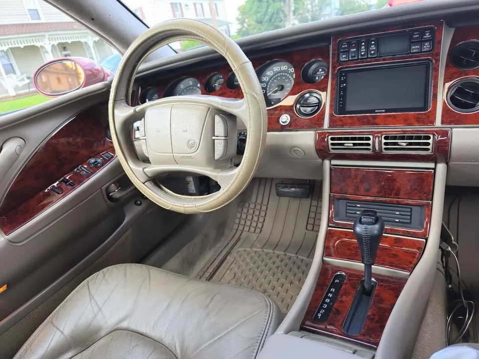 1998 Buick Riviera 8th Gen - Image 8 of 20