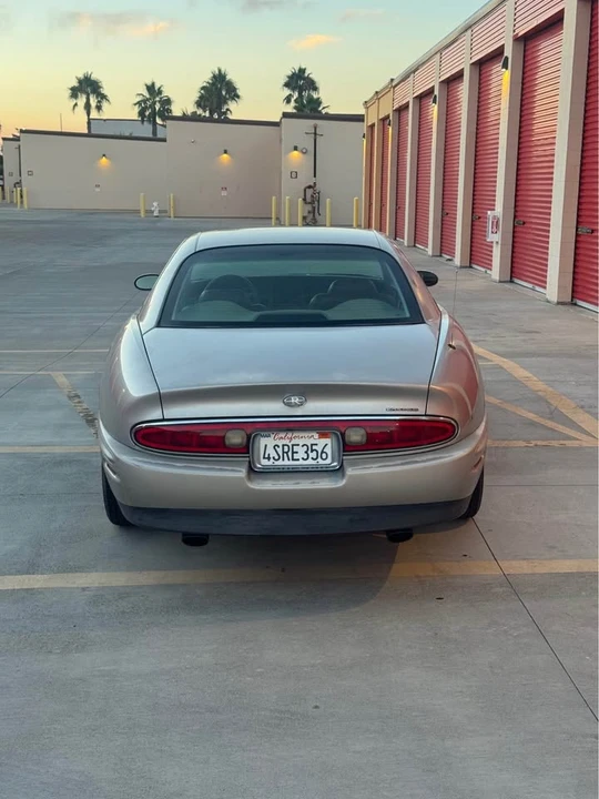 1998 Buick Riviera 8th Gen - Image 3 of 14