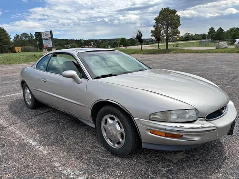 1998 Buick Riviera Coupe 2D
