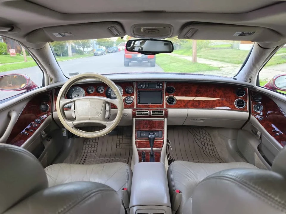 1998 Buick Riviera 8th Gen - Image 7 of 20