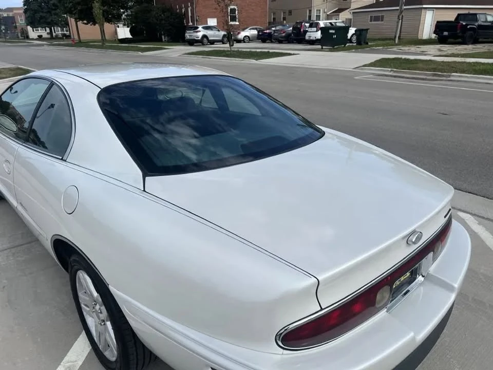 1998 Buick Riviera 8th Gen - Image 13 of 20