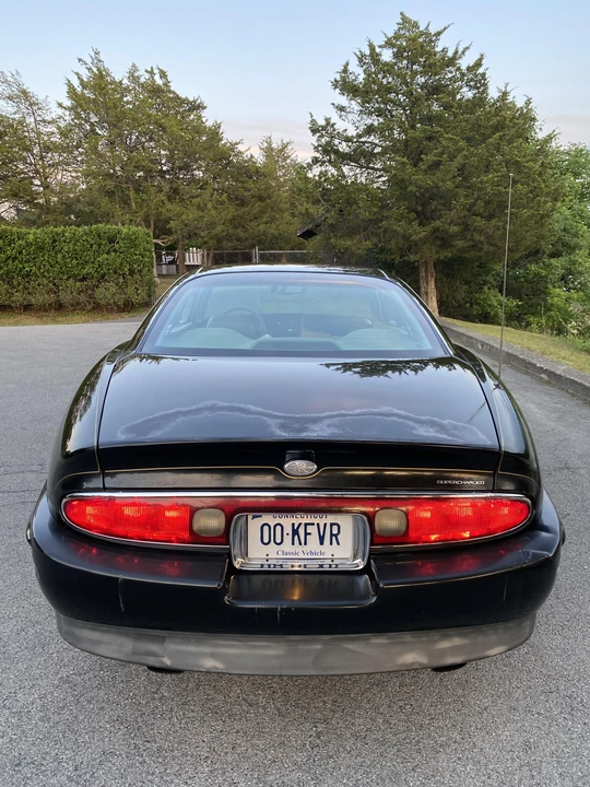 1998 Buick Riviera 8th Gen - Image 5 of 9