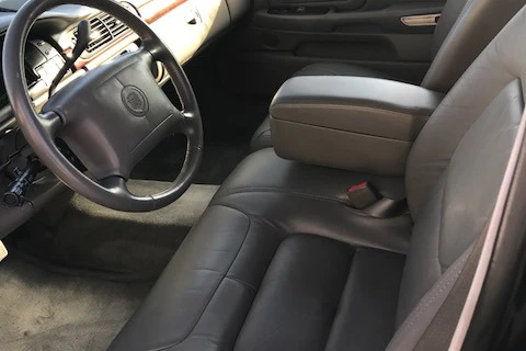 1998 Cadillac DeVille 7th Gen - Image 4 of 5
