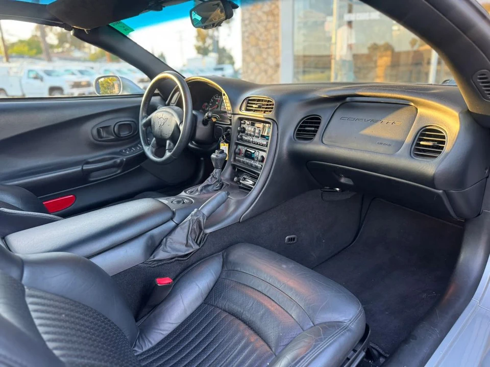 1998 Chevrolet Corvette C5 - Image 28 of 31