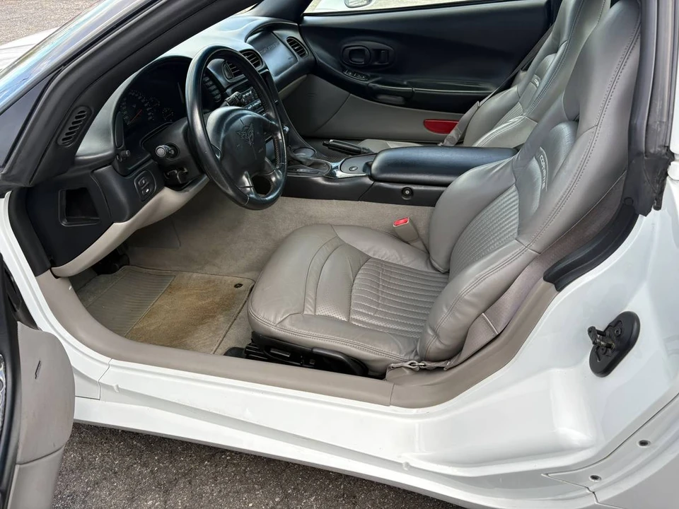 1998 Chevrolet Corvette C5 - Image 8 of 12