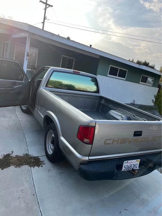 1998 Chevrolet S-10 - Image 3 of 8