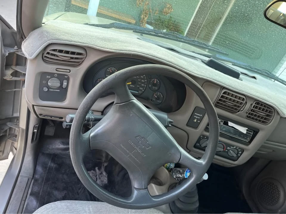 1998 Chevrolet S-10 - Image 7 of 8