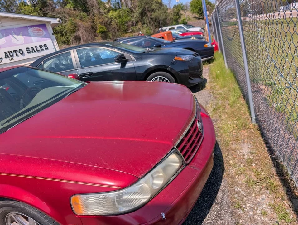 1998 Cadillac Catera - Image 2 of 5