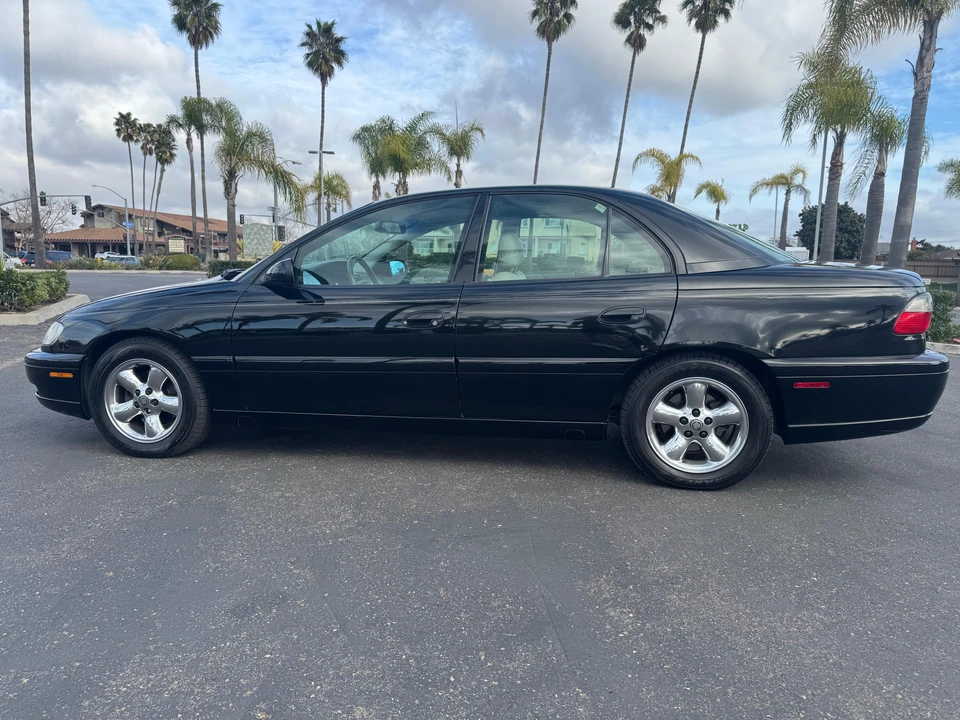 1998 Cadillac Catera - Image 13 of 31