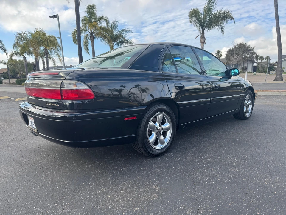 1998 Cadillac Catera - Image 17 of 31