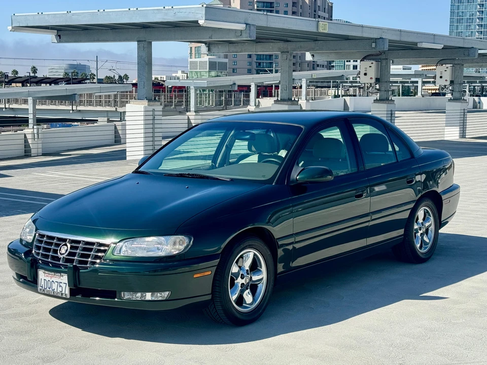 1998 Cadillac Catera - Image 10 of 31