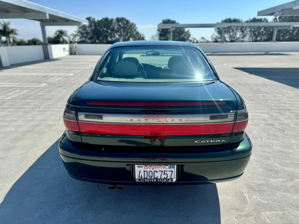 1998 Cadillac Catera - Image 17 of 31