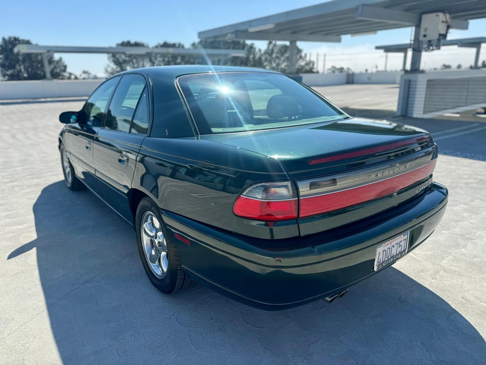 1998 Cadillac Catera - Image 15 of 31