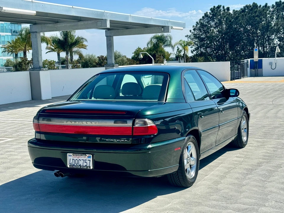 1998 Cadillac Catera - Image 19 of 31
