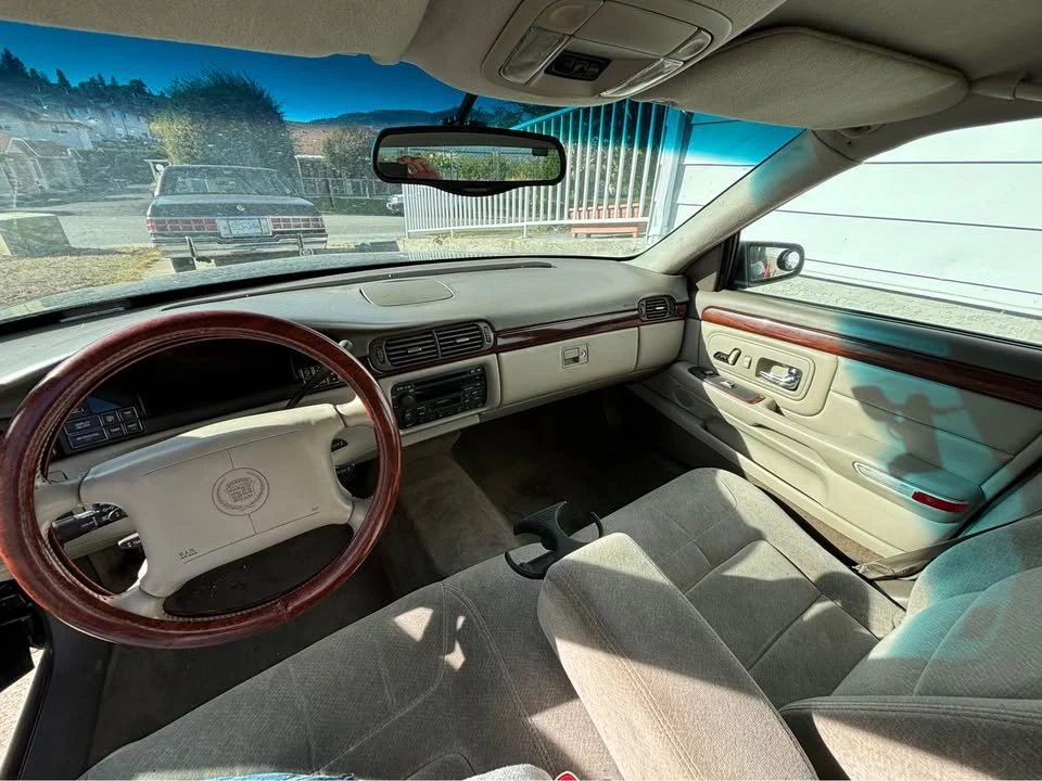 1998 Cadillac DeVille 7th Gen - Image 4 of 7