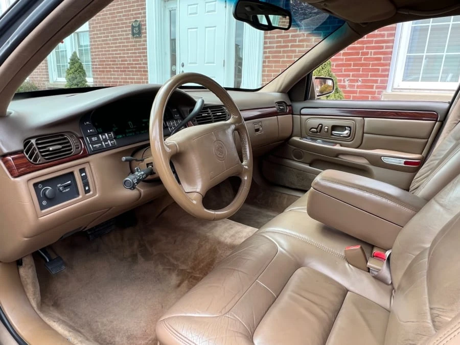 1998 Cadillac DeVille 7th Gen - Image 4 of 8