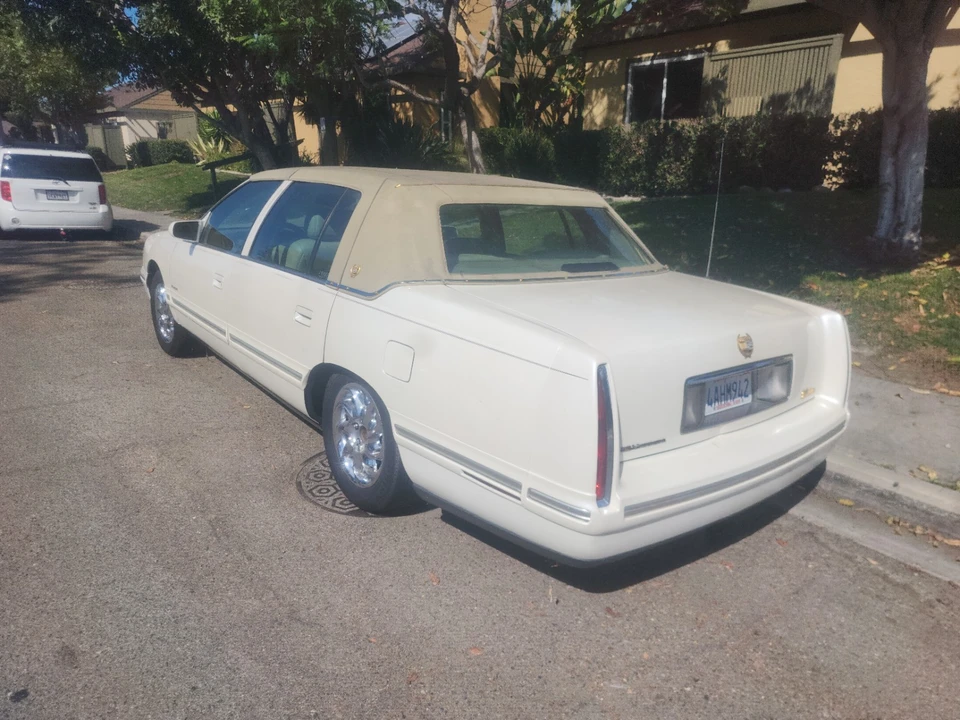 1998 Cadillac DeVille 7th Gen - Image 2 of 12