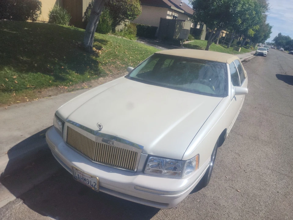 1998 Cadillac DeVille 7th Gen - Image 11 of 12