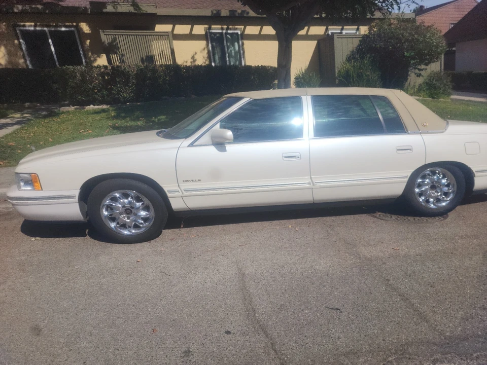 1998 Cadillac DeVille 7th Gen - Image 12 of 12
