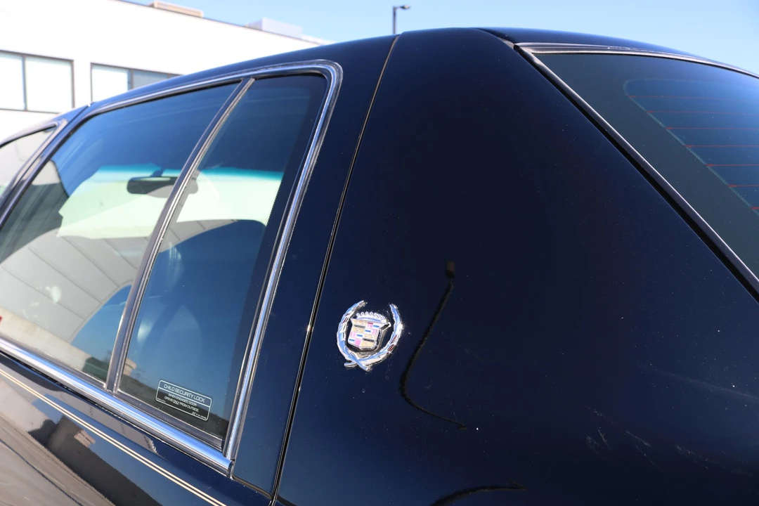 1998 Cadillac DeVille 7th Gen - Image 18 of 31