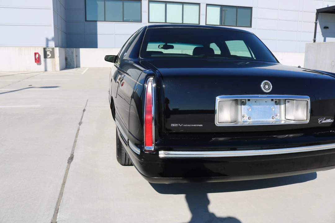 1998 Cadillac DeVille 7th Gen - Image 4 of 31