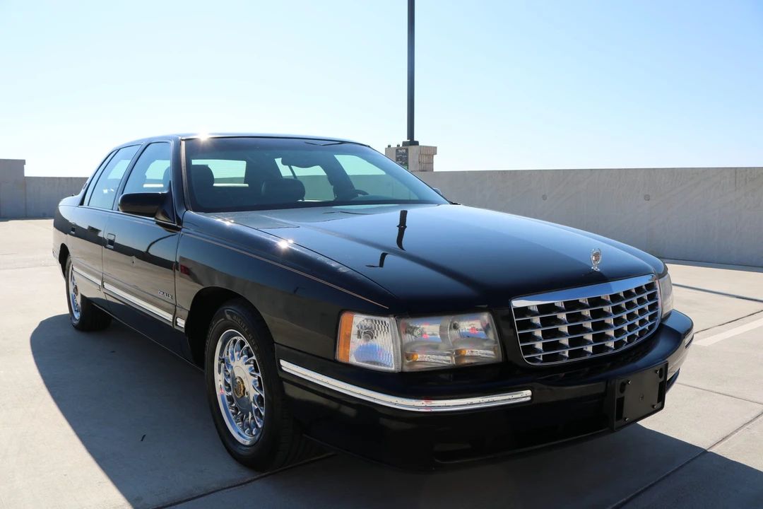 1998 Cadillac DeVille 7th Gen - Image 8 of 31