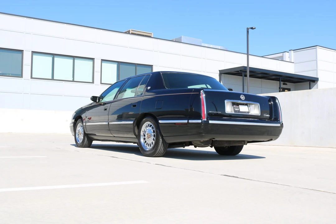 1998 Cadillac DeVille 7th Gen - Image 3 of 31