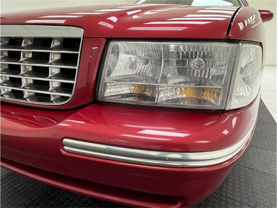 1998 Cadillac DeVille 7th Gen - Image 11 of 31