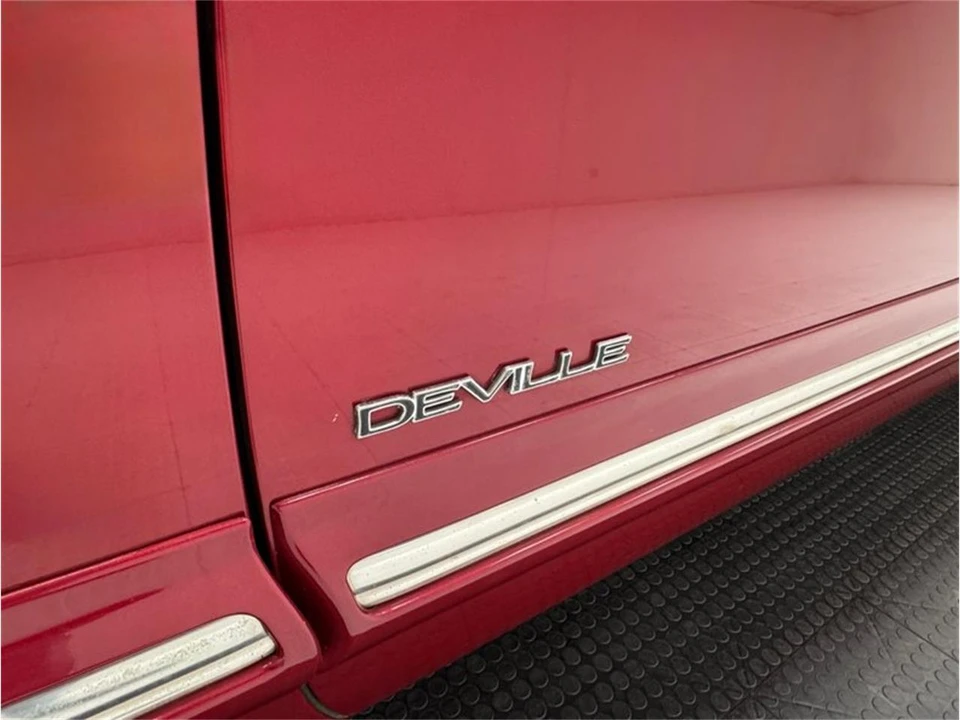 1998 Cadillac DeVille 7th Gen - Image 15 of 31