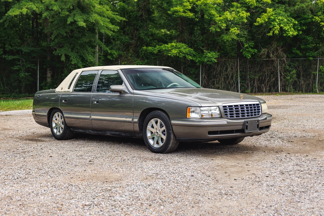 1998 Cadillac DeVille 7th Gen - Image 5 of 31